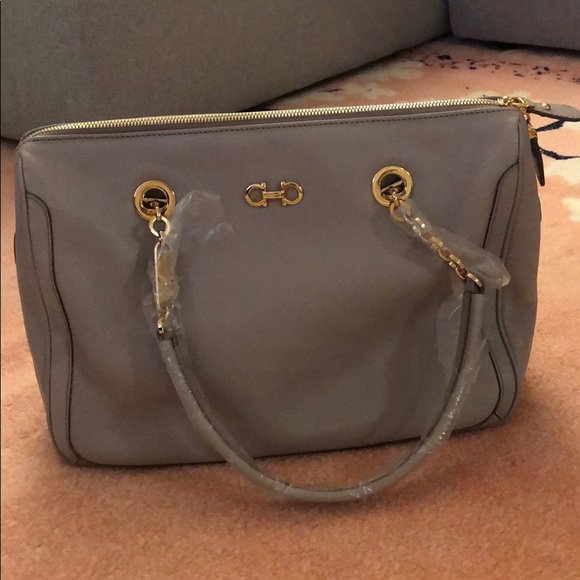 Salvatore Ferragamo Fanya Bag Tote - Picture 1 of 7